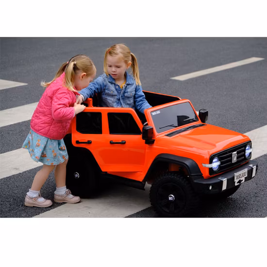 2개의 좌석을 가진 최신 어린이 전기 자동차